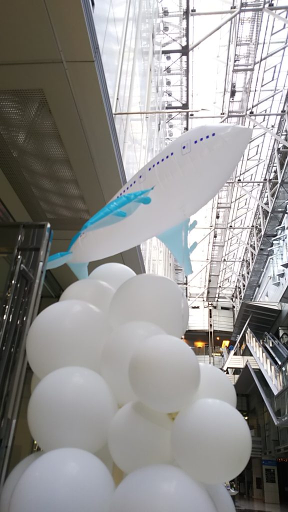 WordCamp Haneda 飛行機型の風船